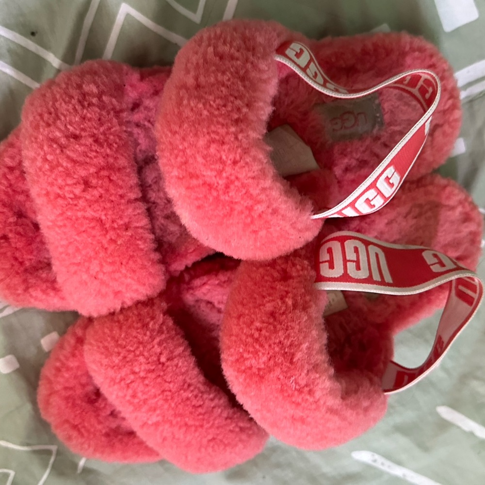 Coral pink Ugg slides